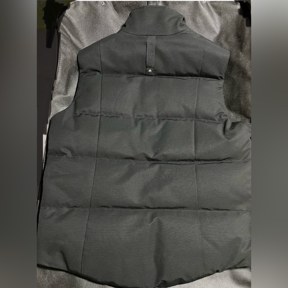 Moose knuckles Montreal vest Size L Black colour - Picture 3 of 4
